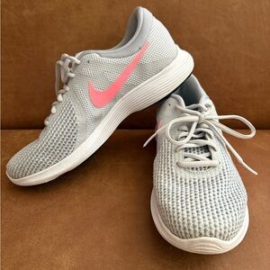 Nike Womens’s Gray and Pink Running Shoes. Size 8.5